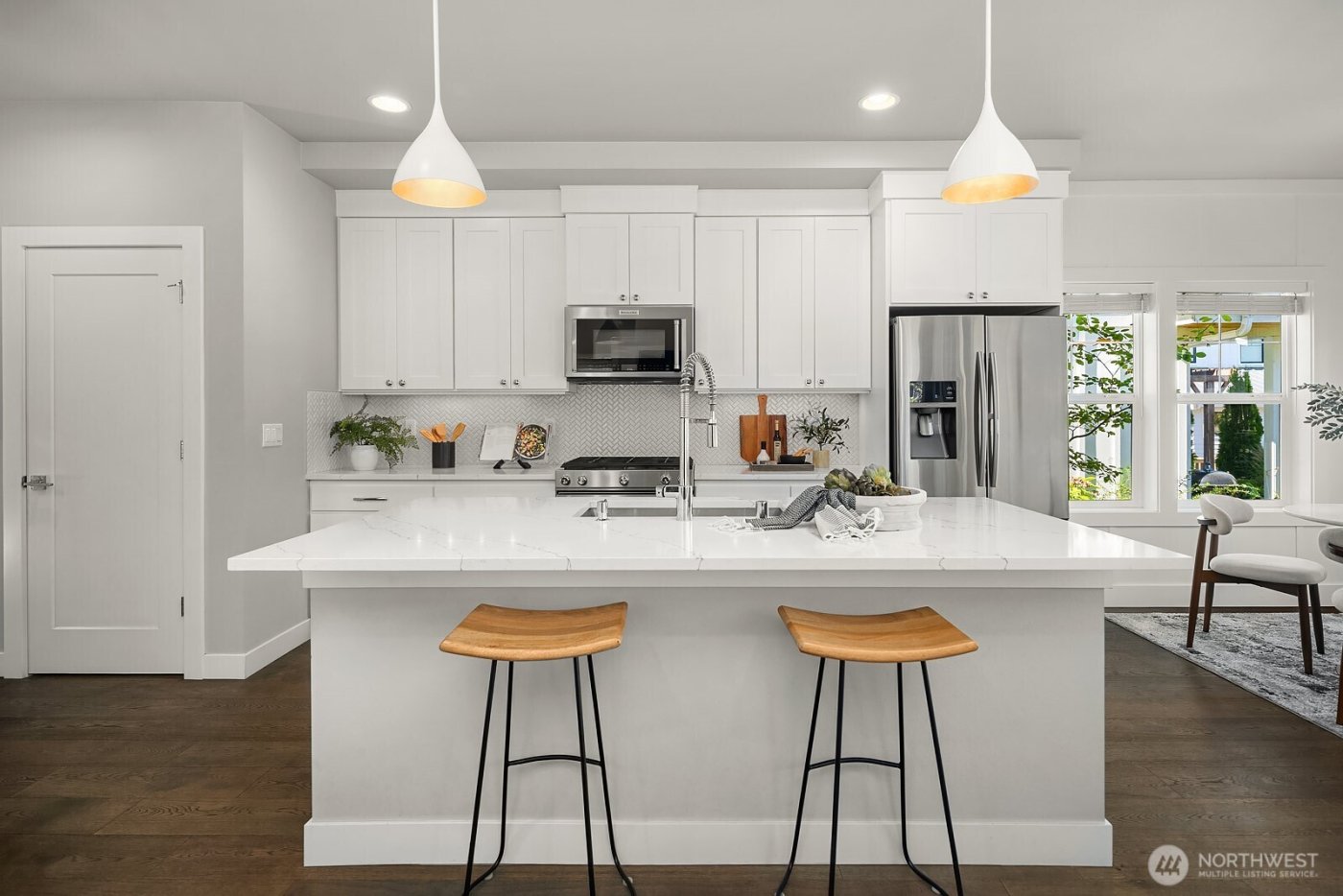 22773 SE 14th Court #10, Sammamish, WA 98075