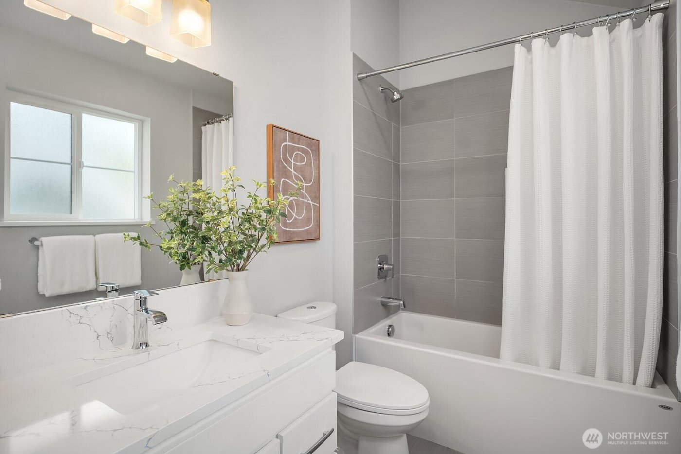 22773 SE 14th Court #10, Sammamish, WA 98075