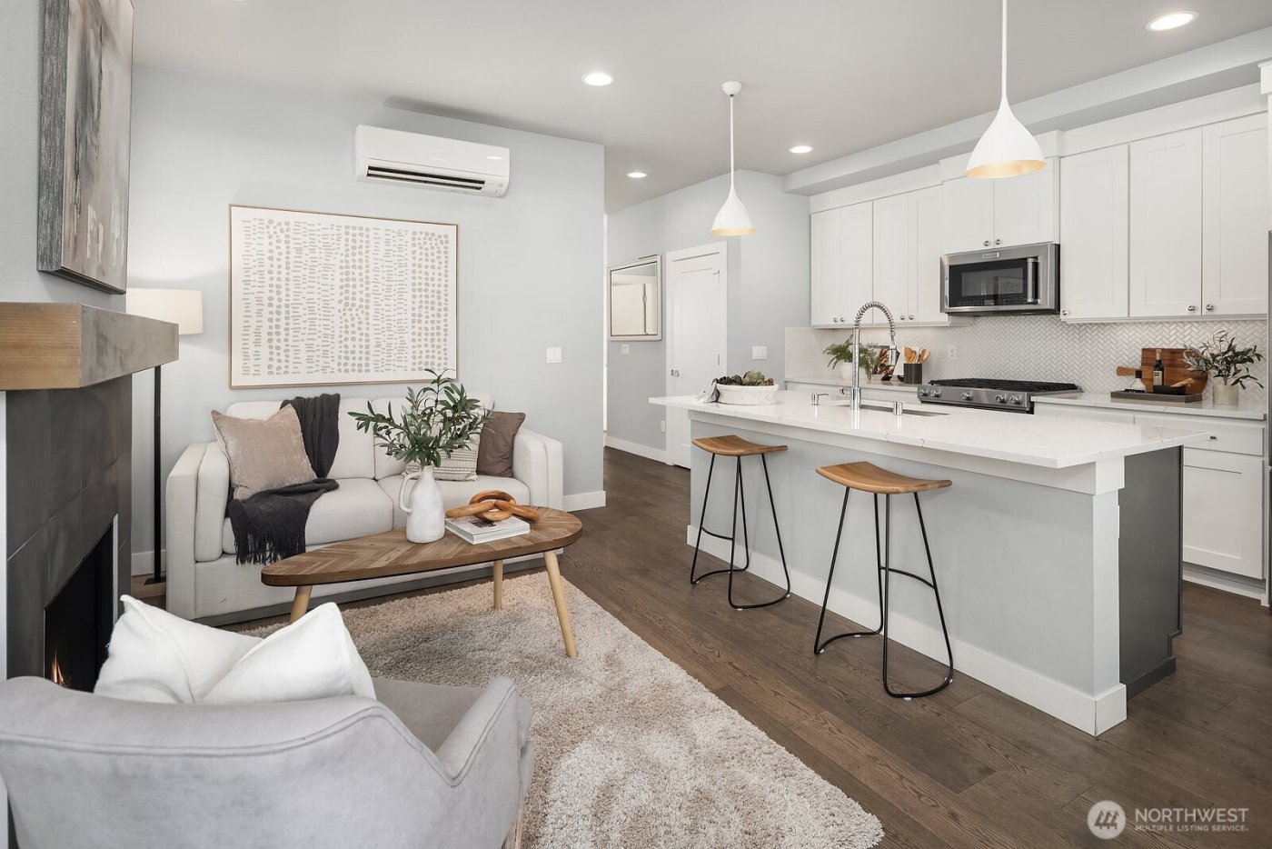 22773 SE 14th Court #10, Sammamish, WA 98075