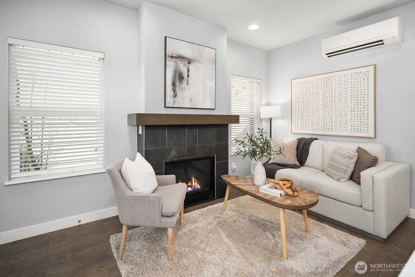 22773 SE 14th Court #10, Sammamish, WA 98075