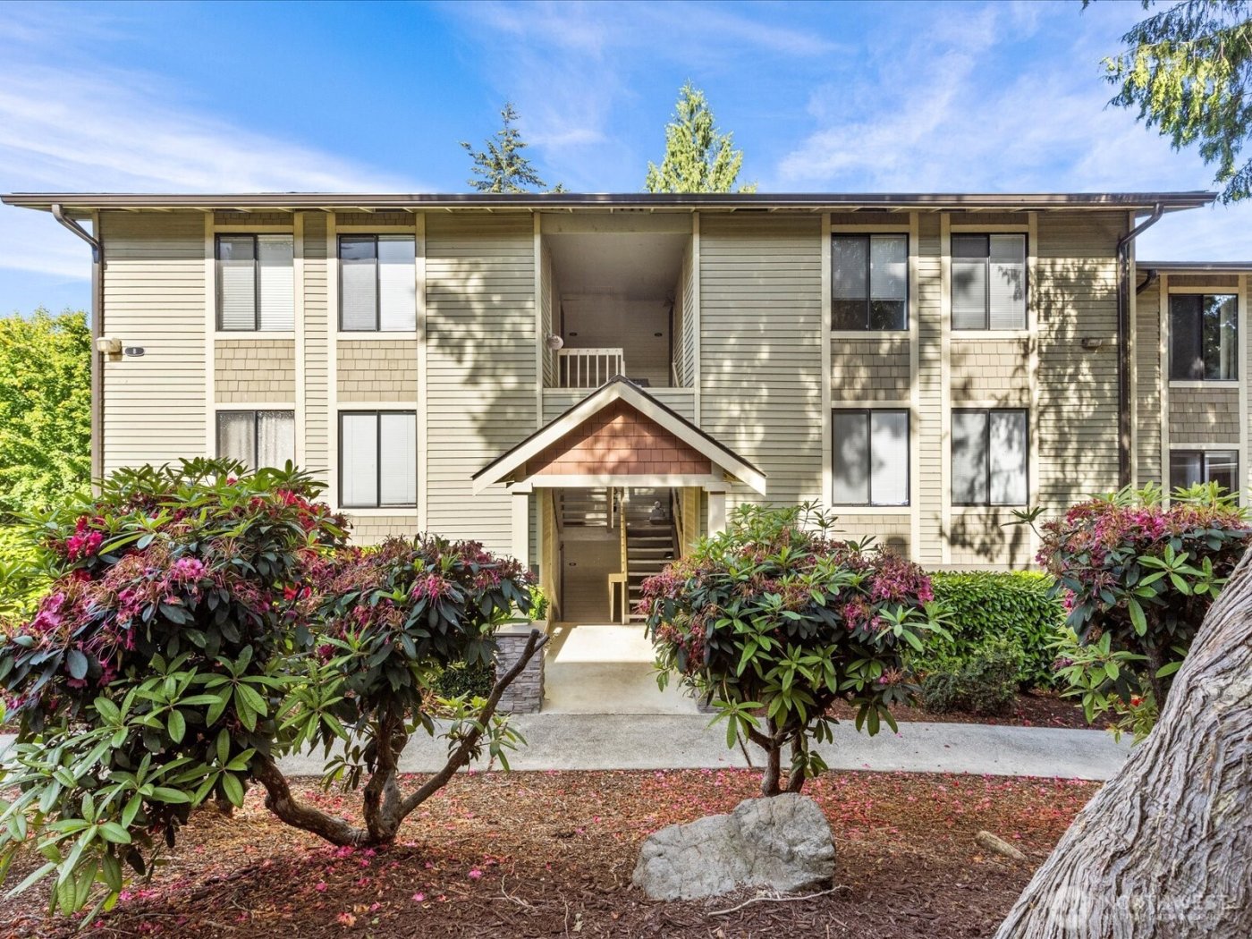 11807 100th Avenue NE #B101, Kirkland, WA 98034