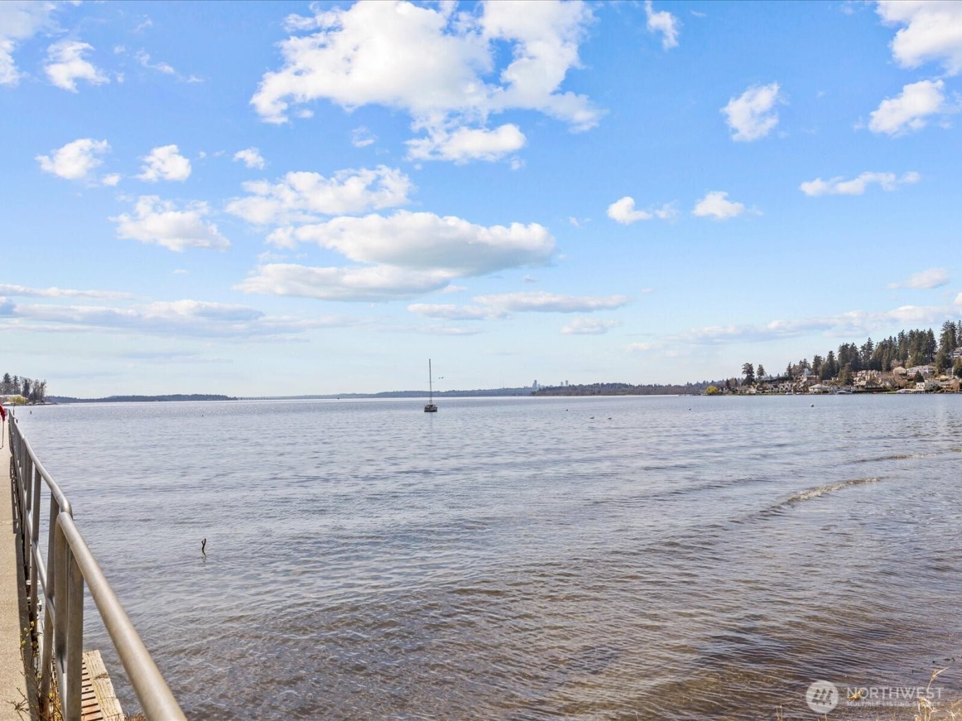 11807 100th Avenue NE #B101, Kirkland, WA 98034