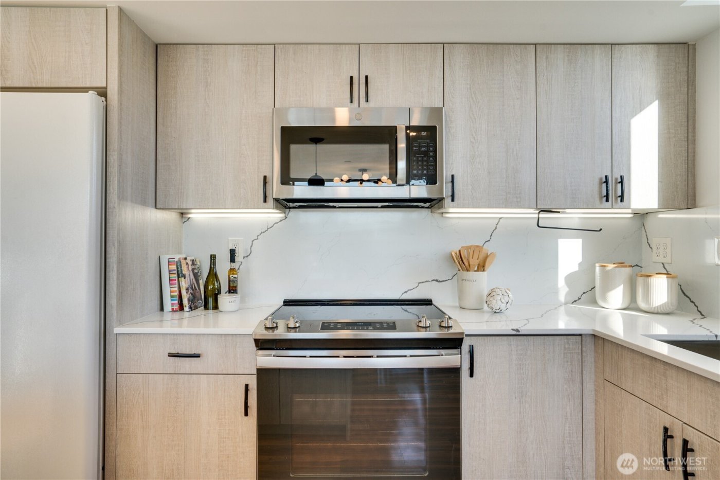 2621 2nd Avenue #706, Seattle, WA 98121