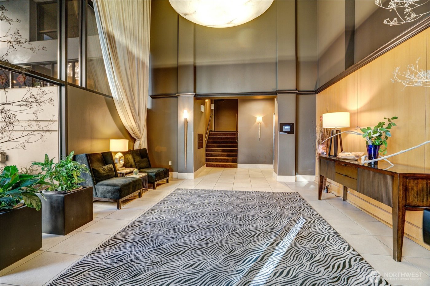 2621 2nd Avenue #706, Seattle, WA 98121