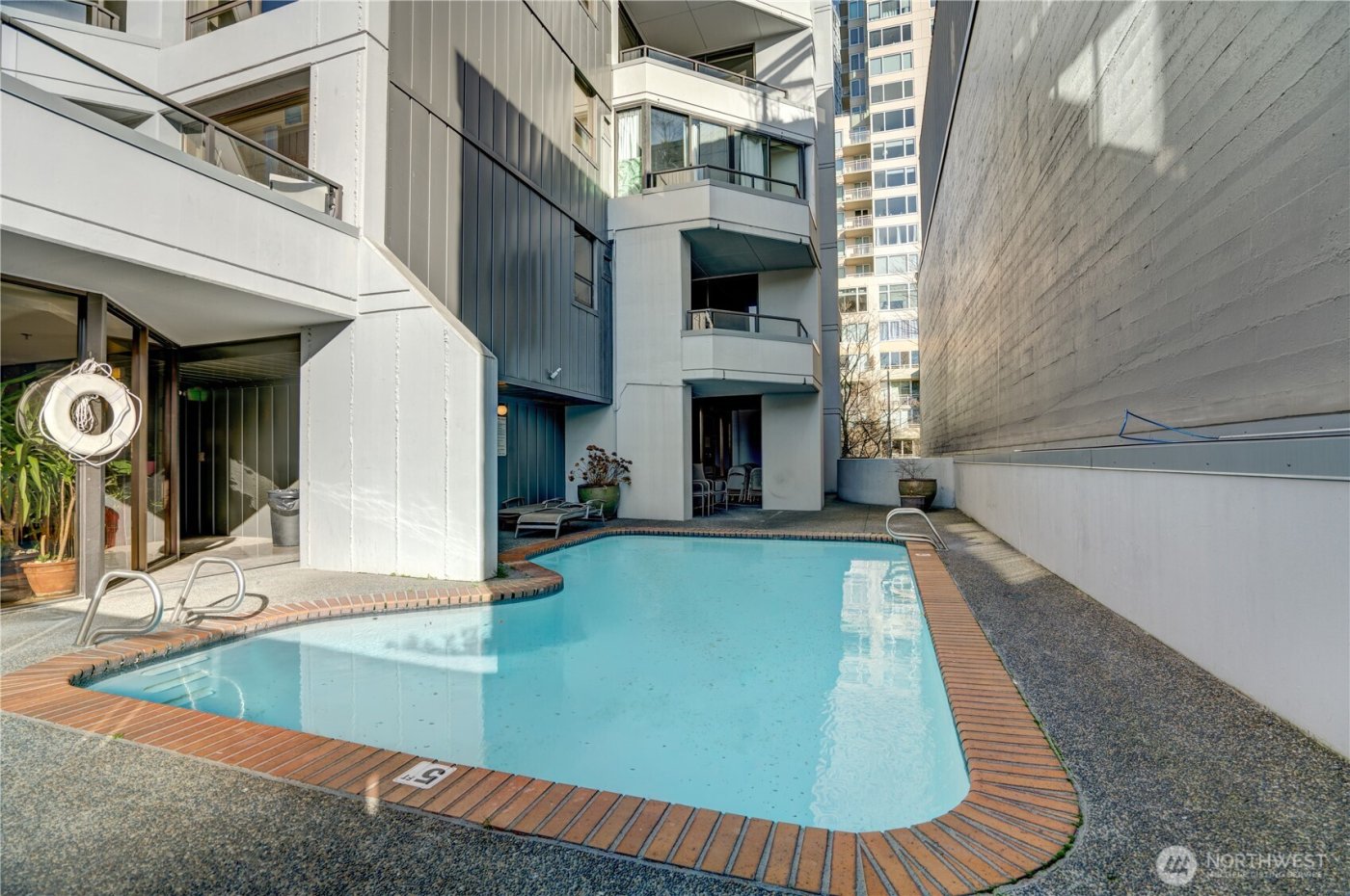 2621 2nd Avenue #706, Seattle, WA 98121