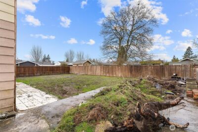 1009 5th Avenue SW, Puyallup, WA 98371 - Photo 4