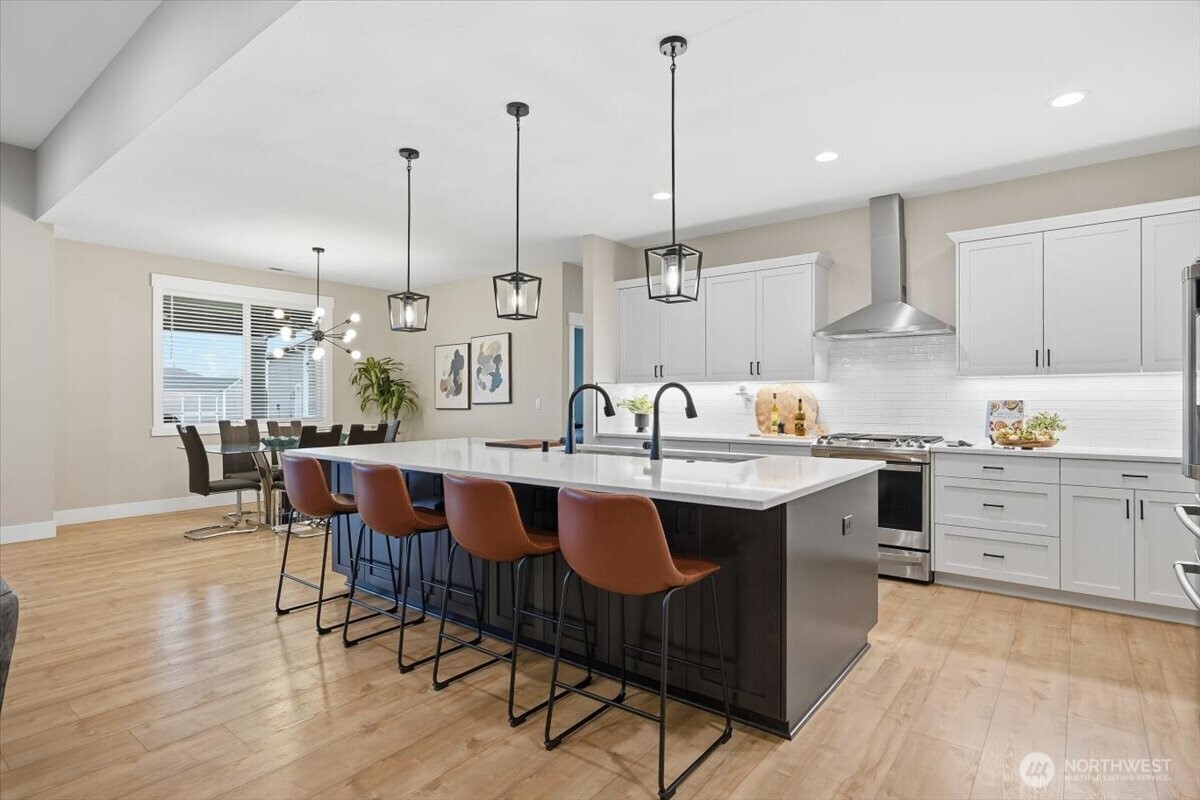 6915 Lamb Ct , Pasco, WA 99301