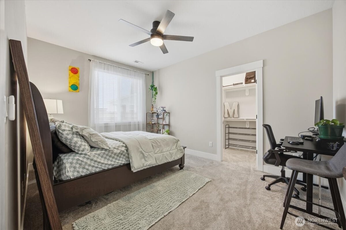 6915 Lamb Ct , Pasco, WA 99301