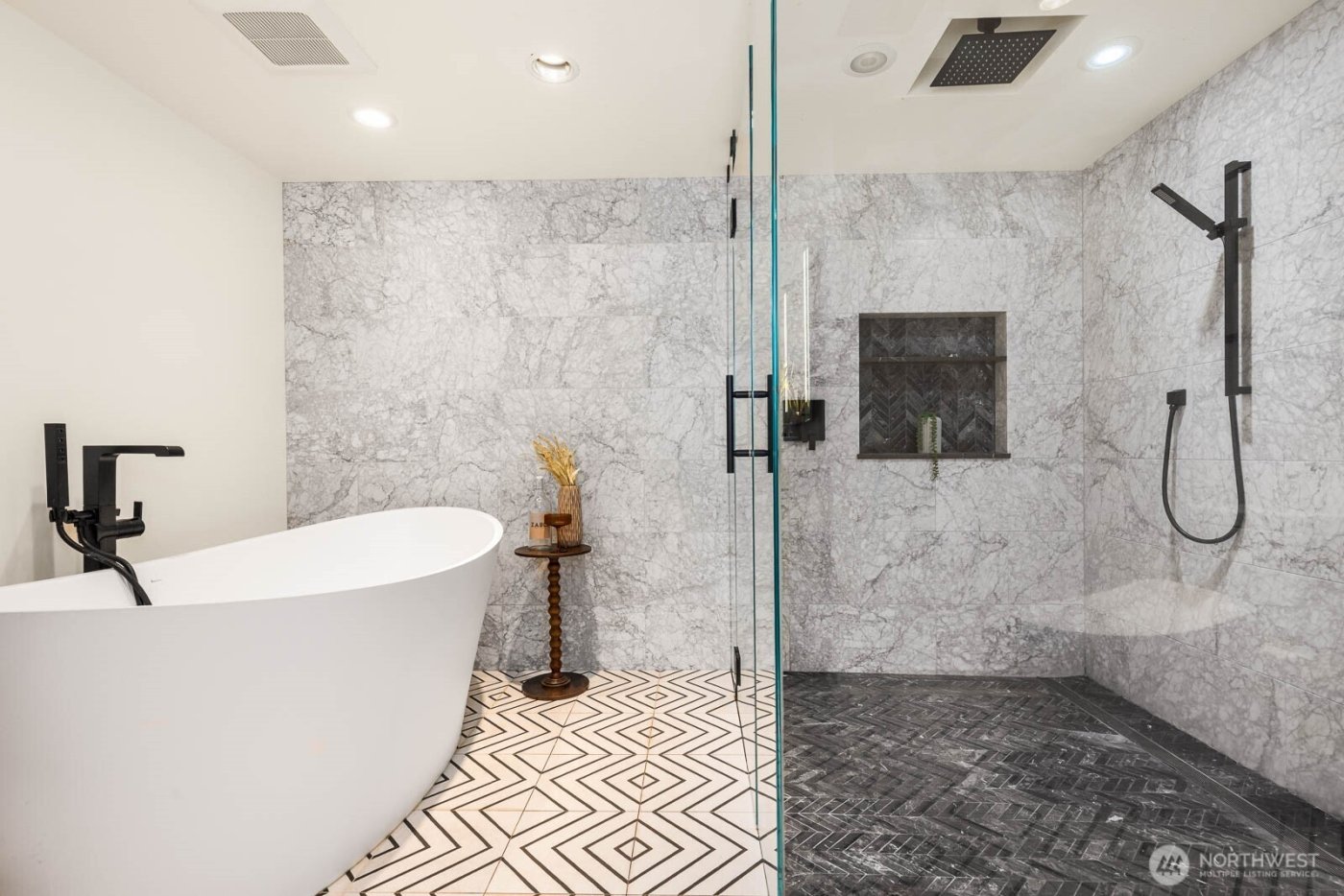 11753 Lakeside Ave NE , Seattle, WA 98125