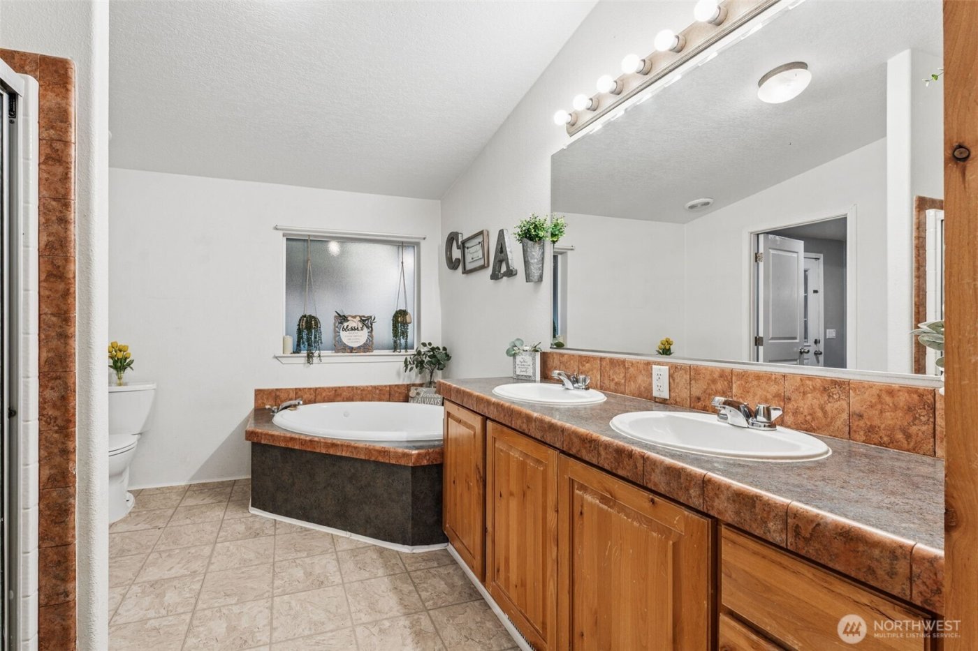 10521 Thomsen Road SE, Olympia, WA 98513