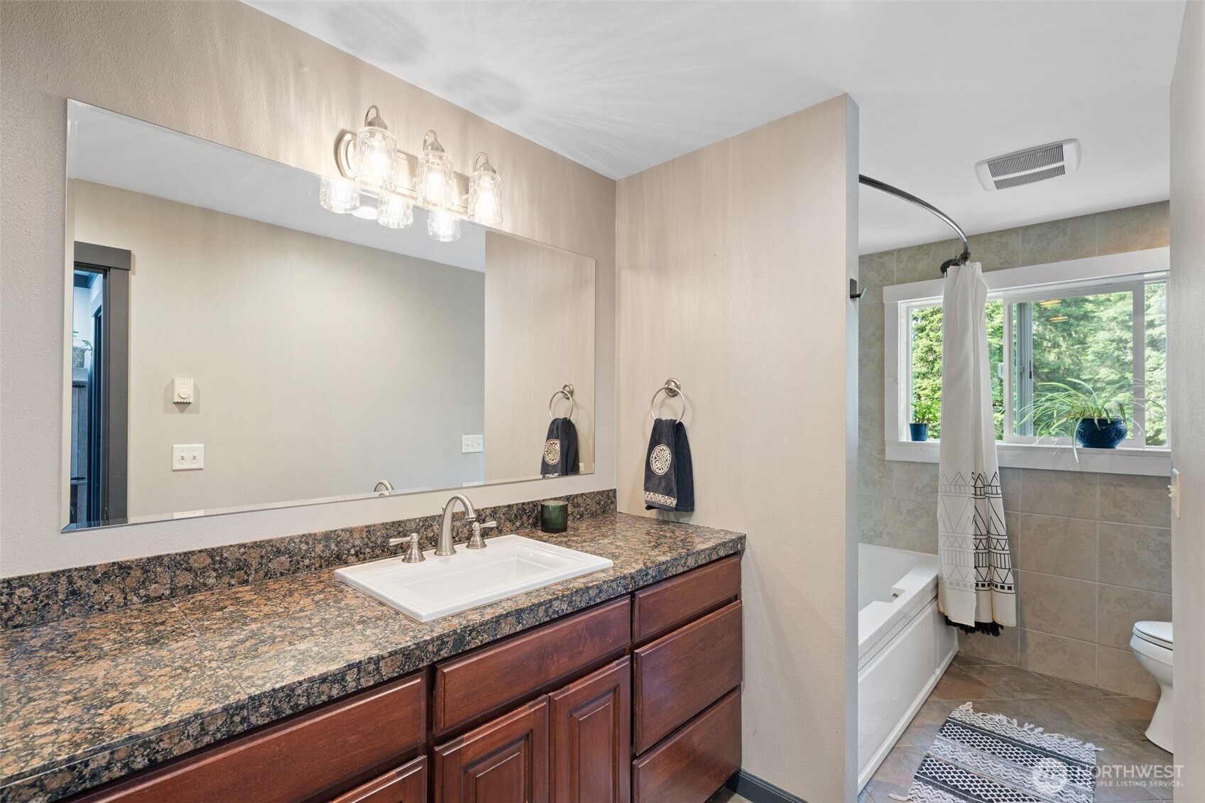 410 Studebaker Spur 2 , Castle Rock, WA 98611