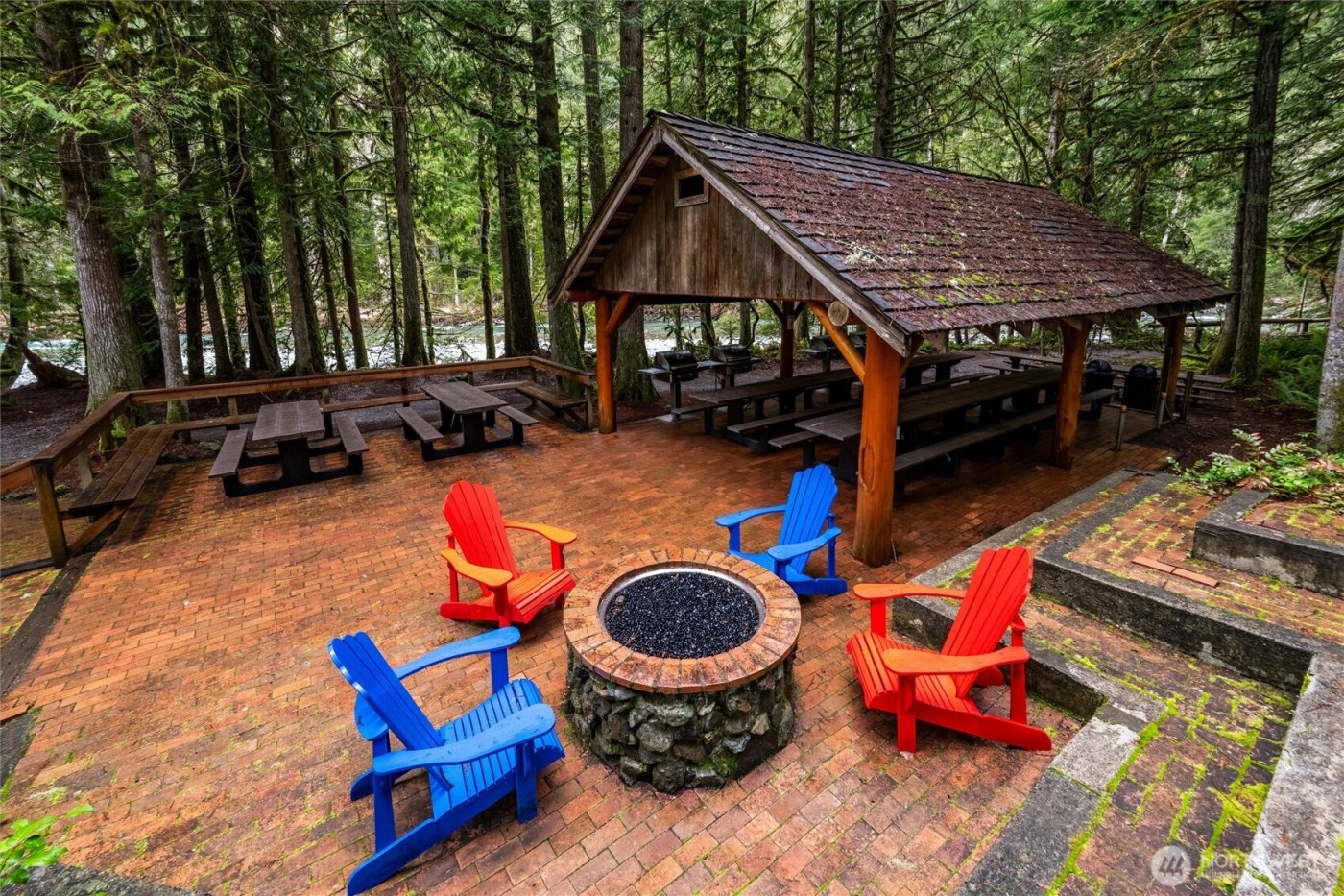 10500 Mt Baker Hwy #906, Deming, WA 98244