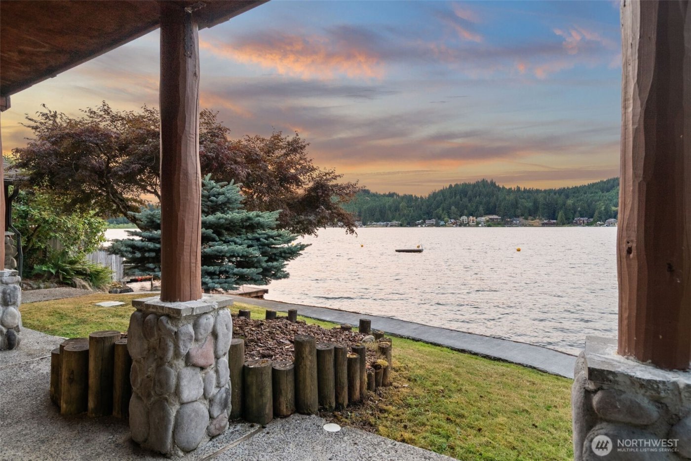 545 Summit Lake Shore Road NW, Olympia, WA 98502