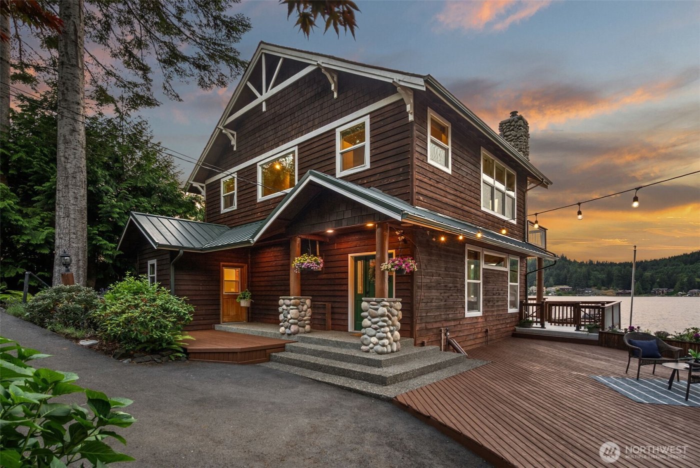 545 Summit Lake Shore Road NW, Olympia, WA 98502