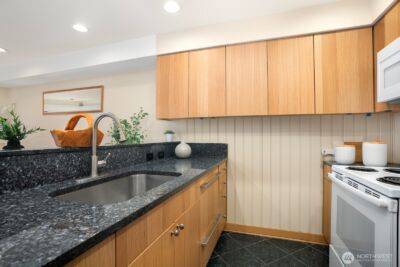 4309 34th Avenue W #103, Seattle, WA 98199 - Photo 5