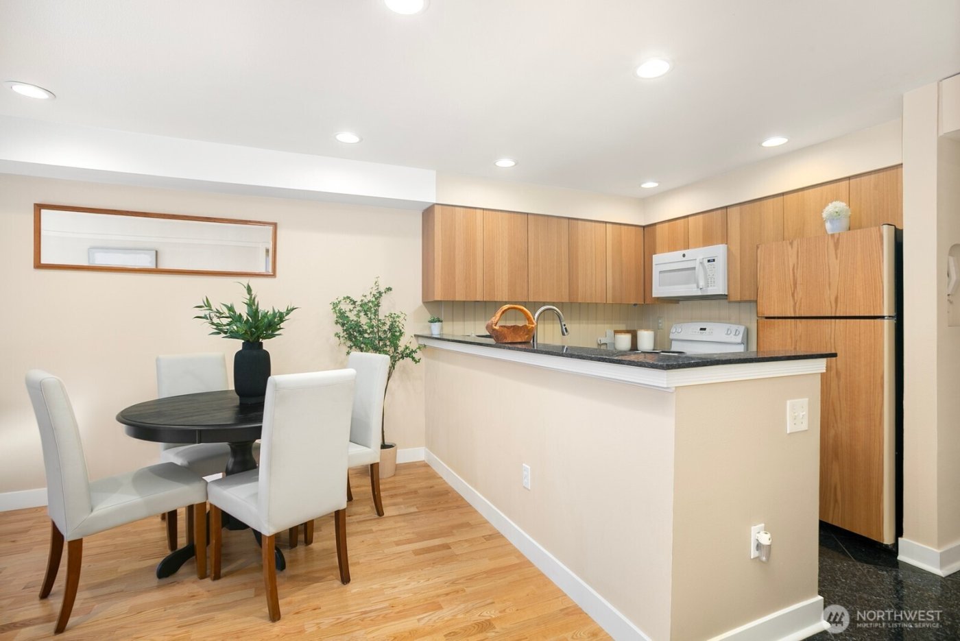 4309 34th Avenue W #103, Seattle, WA 98199