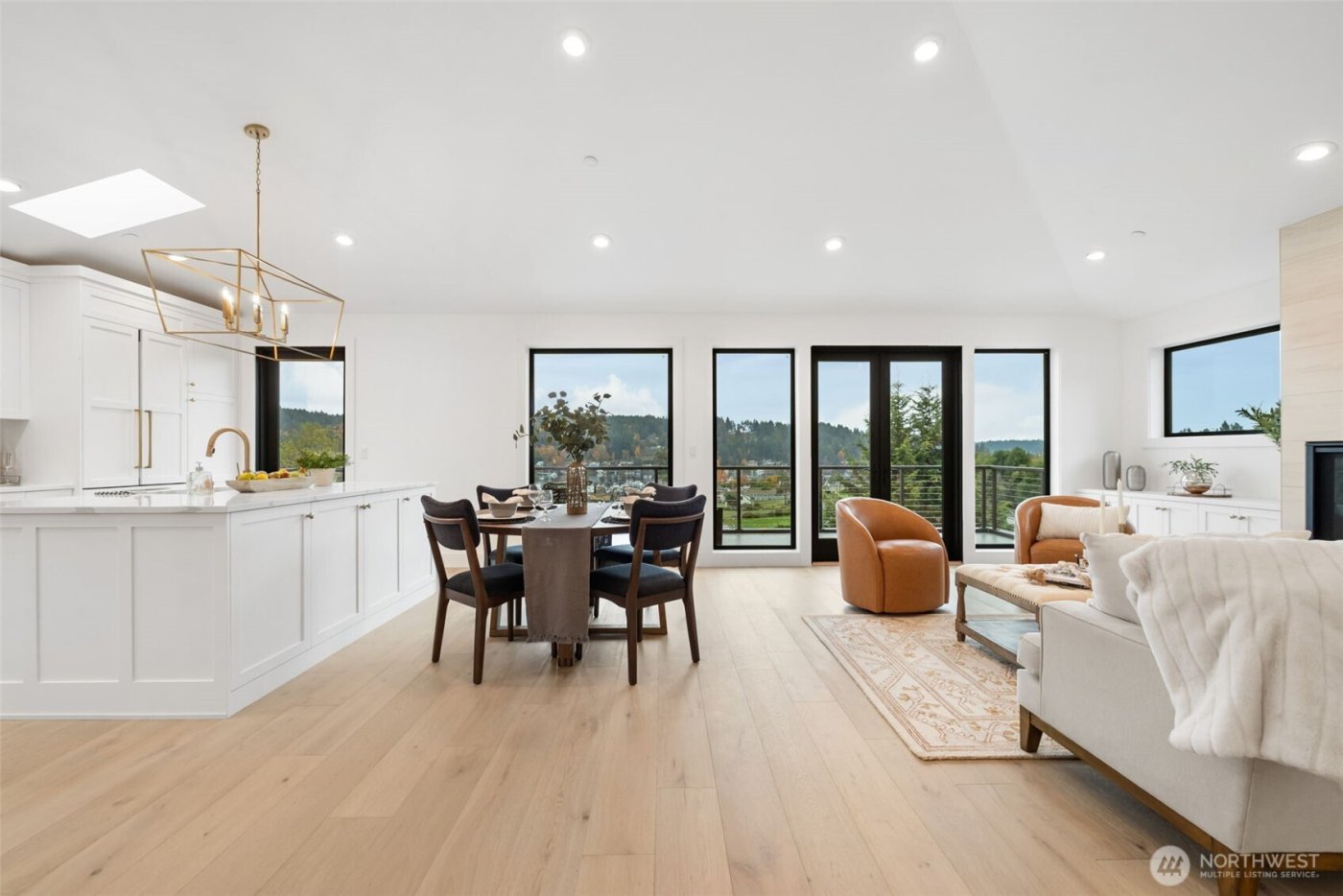 8307 Bayridge Avenue , Gig Harbor, WA 98332