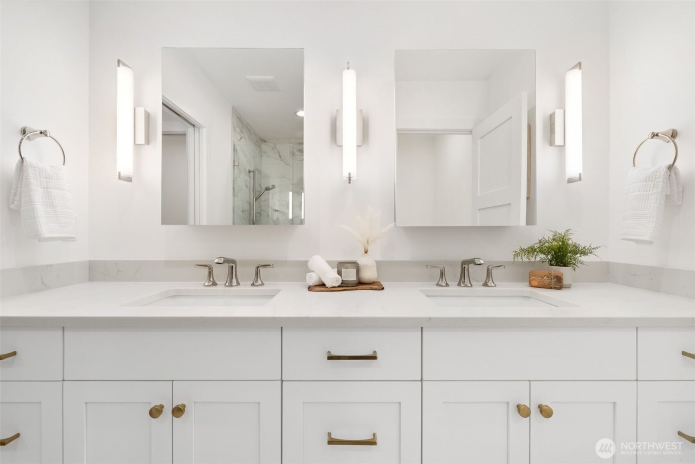 8307 Bayridge Avenue , Gig Harbor, WA 98332