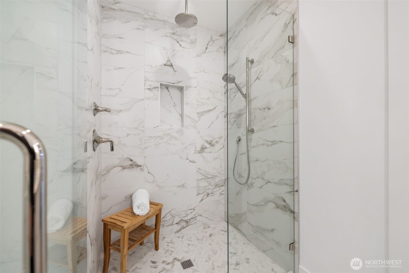 8307 Bayridge Avenue , Gig Harbor, WA 98332