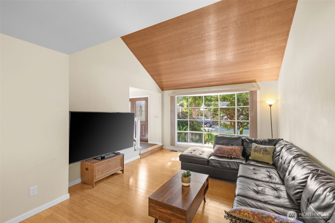 12424 106th Place NE, Kirkland, WA 98034