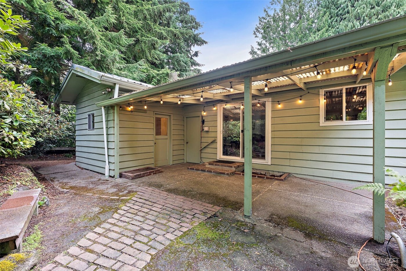 8813 Old Highway 99 SE, Tumwater, WA 98501