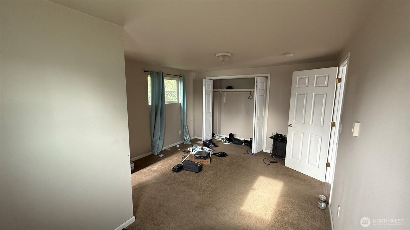 47 SE 10th Street , College Place, WA 99324