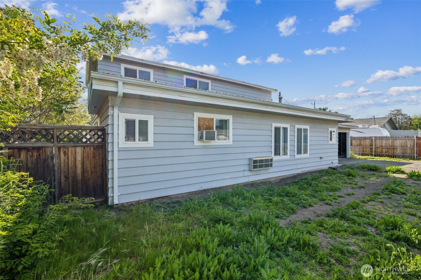 47 SE 10th Street , College Place, WA 99324