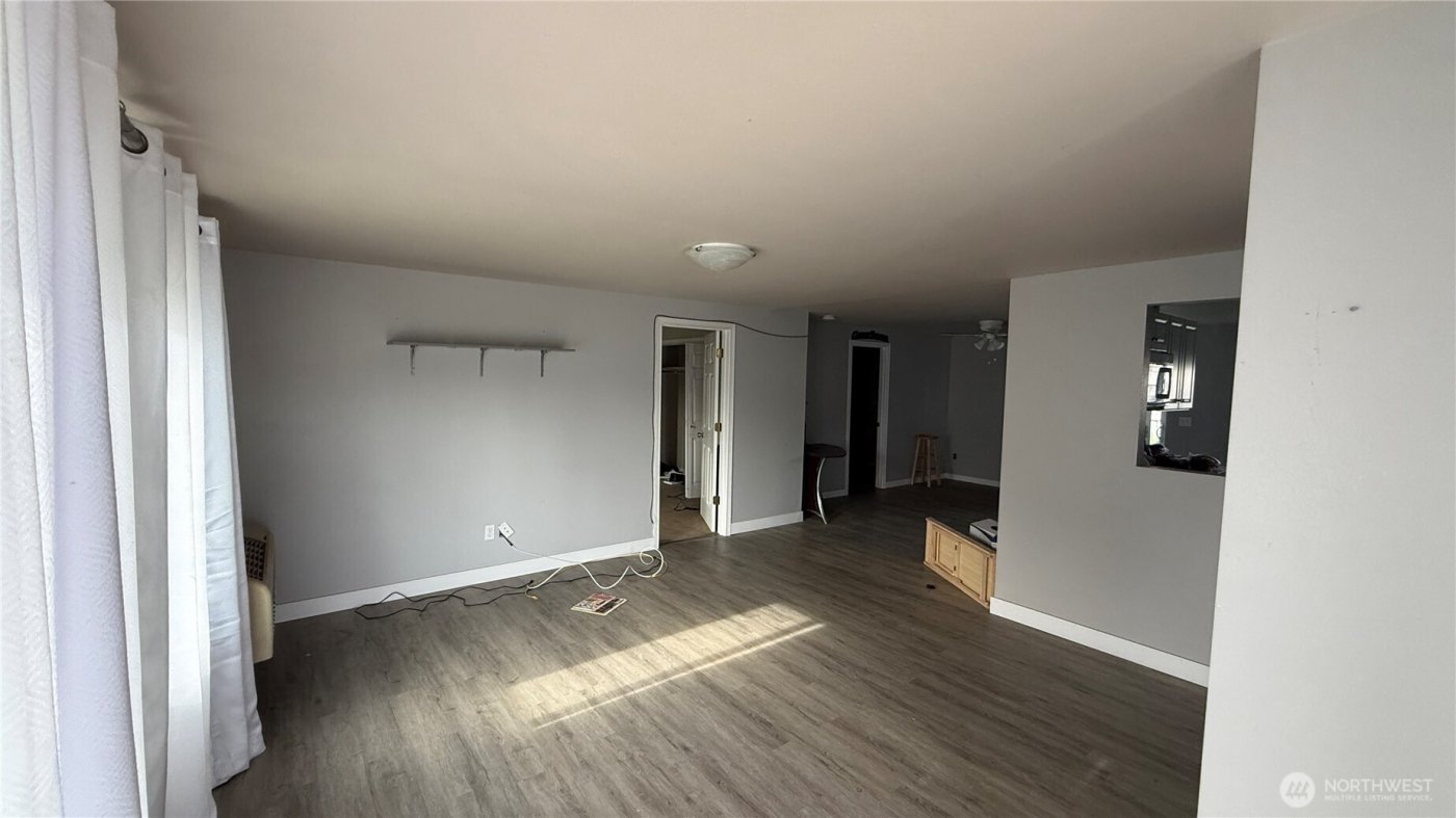 47 SE 10th Street , College Place, WA 99324