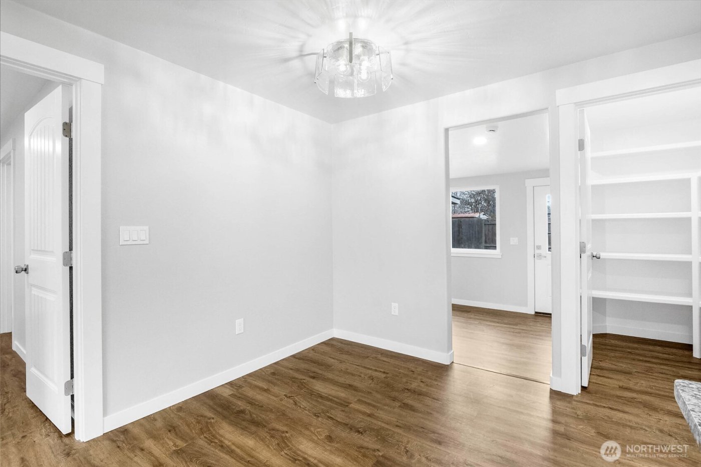 3120 W Lakeside Drive , Moses Lake, WA 98837