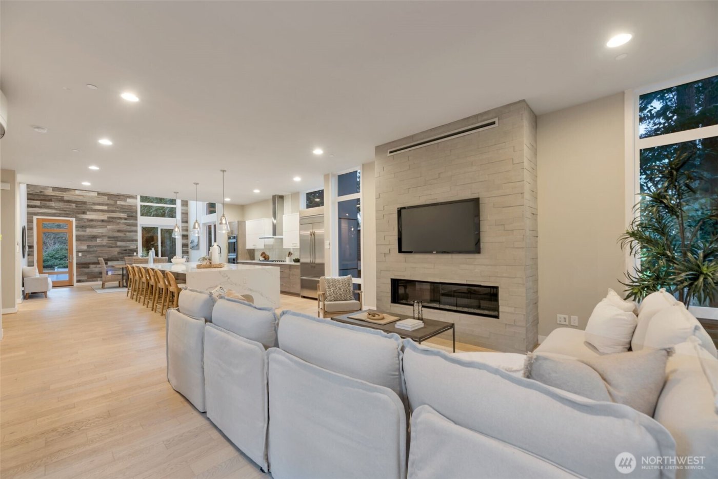 3208 89th Place SE, Mercer Island, WA 98040