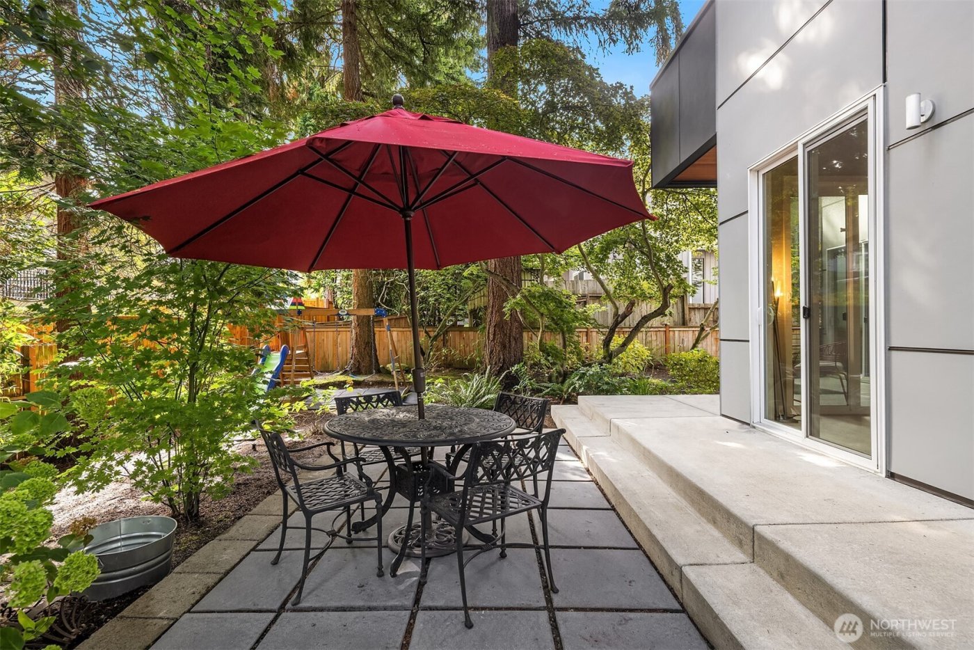 3208 89th Place SE, Mercer Island, WA 98040