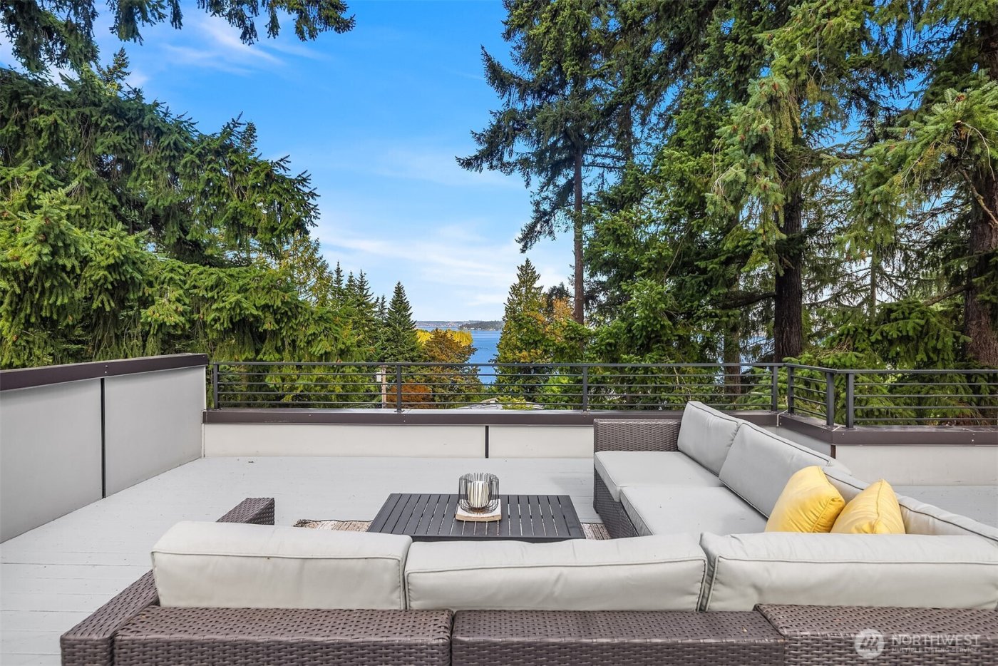 3208 89th Place SE, Mercer Island, WA 98040
