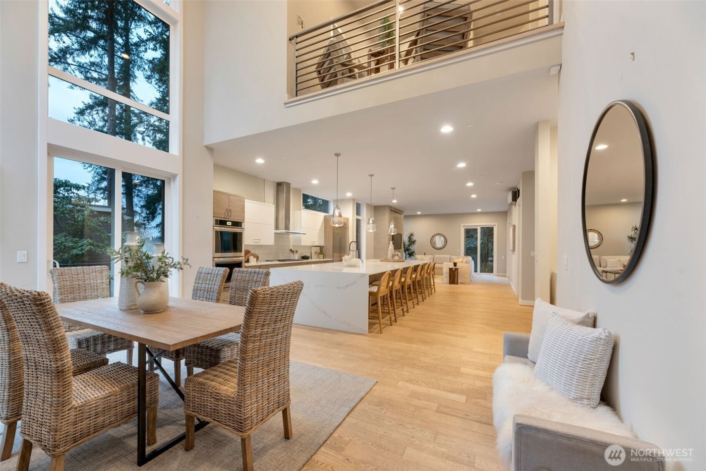 3208 89th Place SE, Mercer Island, WA 98040