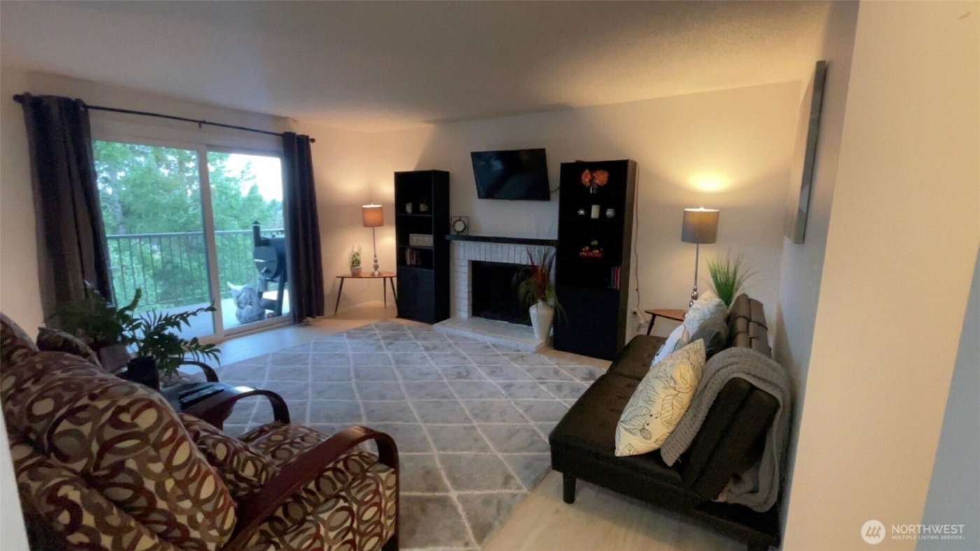 3400 Narrows View Lane NE #204, Bremerton, WA 98310