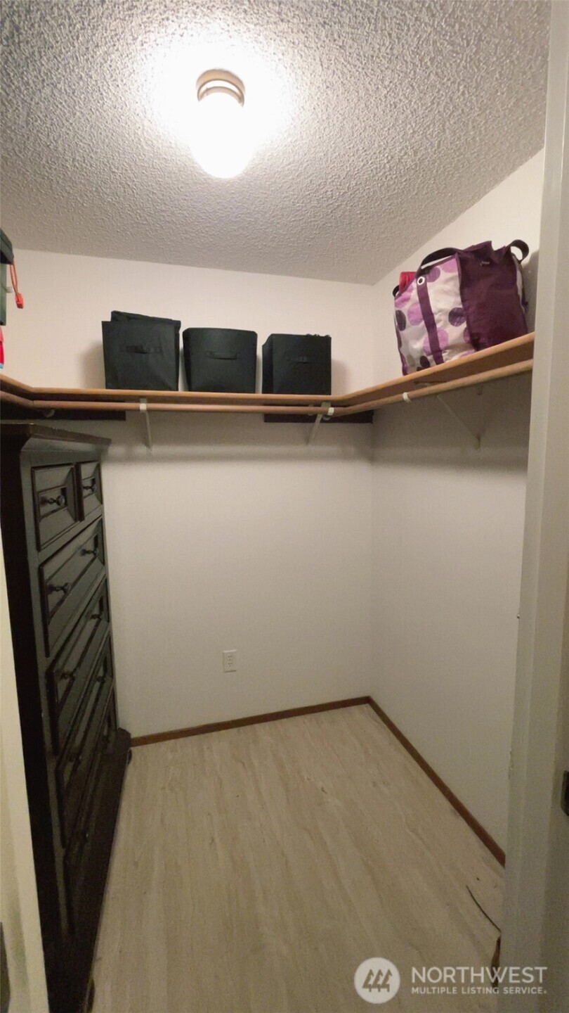 3400 Narrows View Lane NE #204, Bremerton, WA 98310