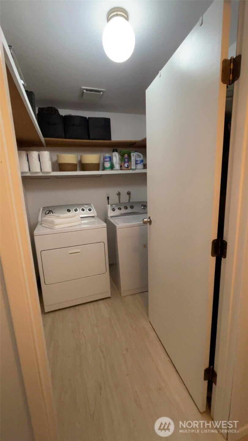 3400 Narrows View Lane NE #204, Bremerton, WA 98310