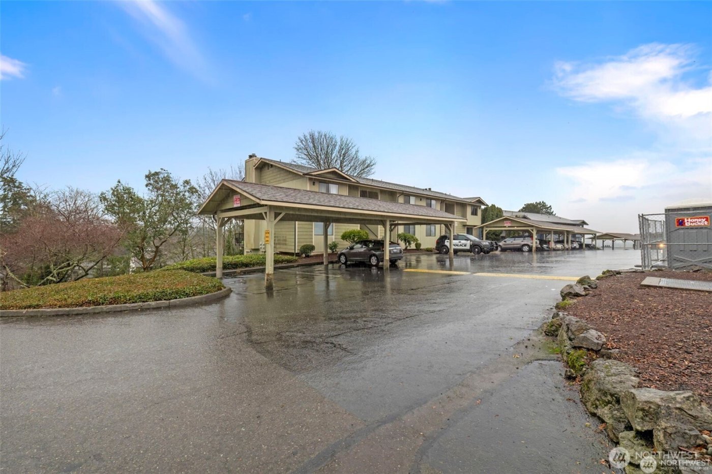 3400 Narrows View Lane NE #204, Bremerton, WA 98310