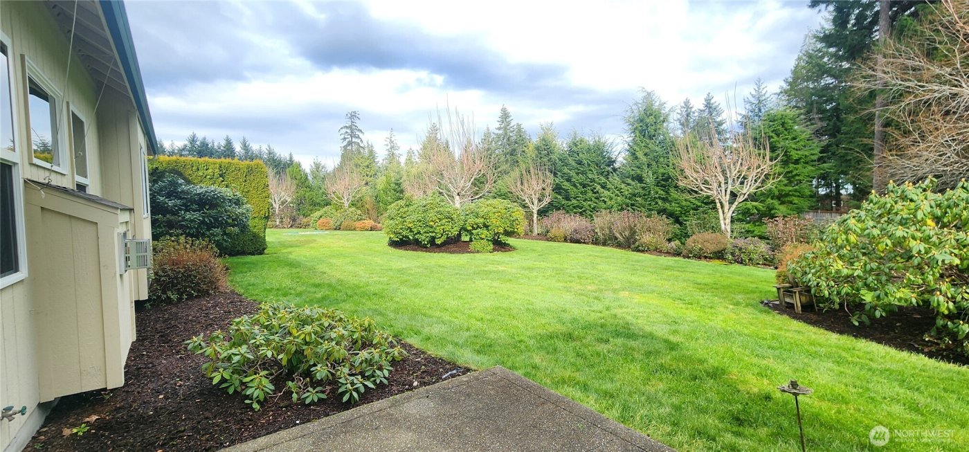70 E Beaumont Dr #A, Shelton, WA 98584