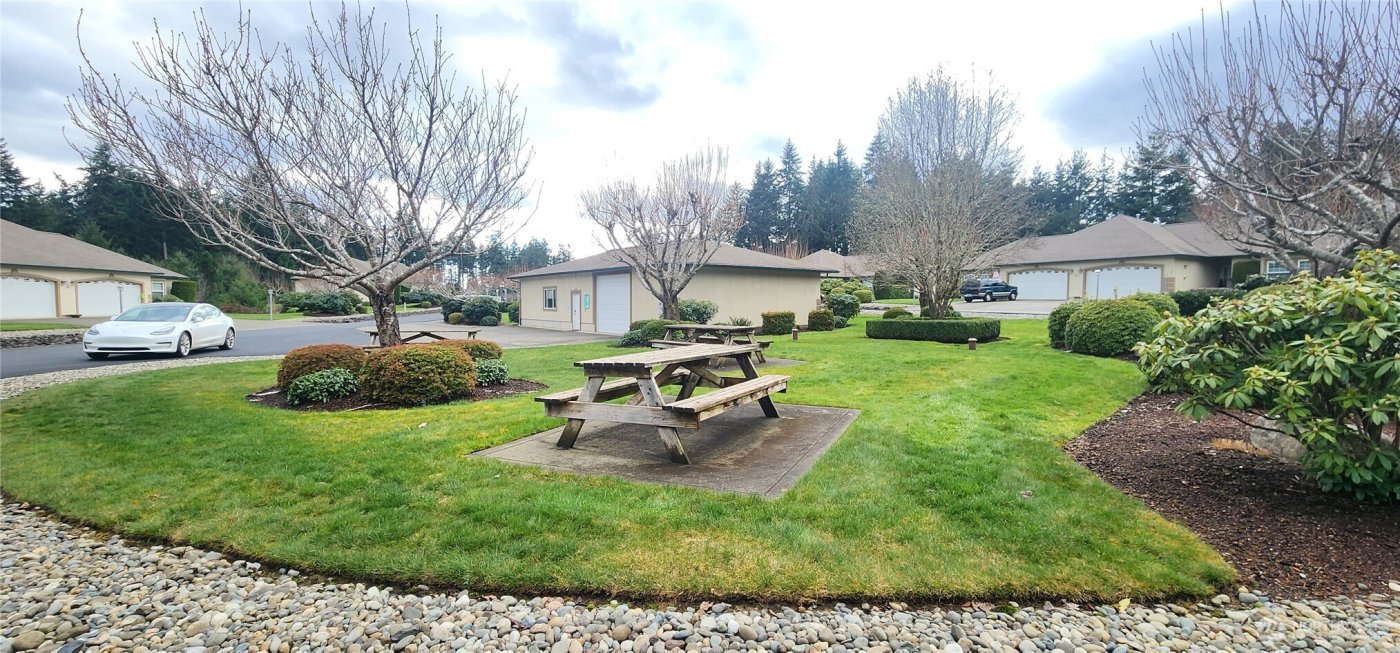 70 E Beaumont Dr #A, Shelton, WA 98584