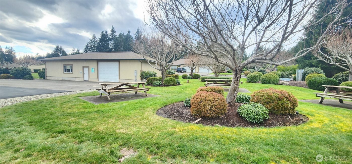 70 E Beaumont Dr #A, Shelton, WA 98584