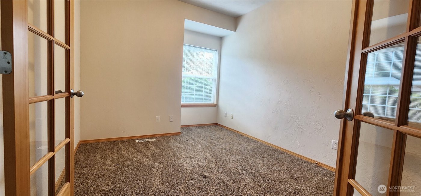 70 E Beaumont Dr #A, Shelton, WA 98584