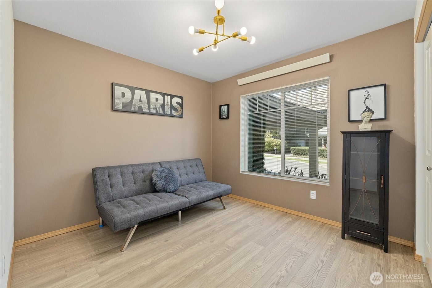 1981 24th Avenue NE #104, Issaquah, WA 98029