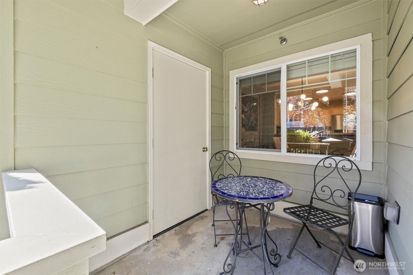 1981 24th Avenue NE #104, Issaquah, WA 98029