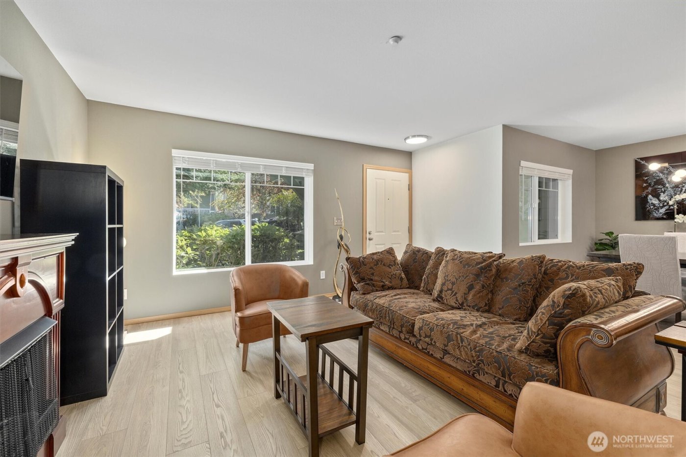 1981 24th Avenue NE #104, Issaquah, WA 98029