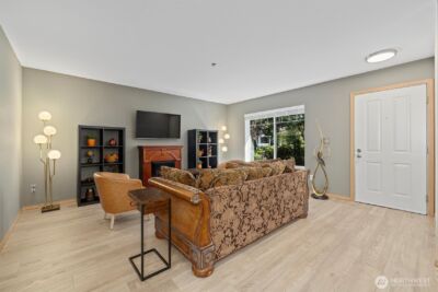 1981 24th Avenue NE #104, Issaquah, WA 98029 - Photo 6