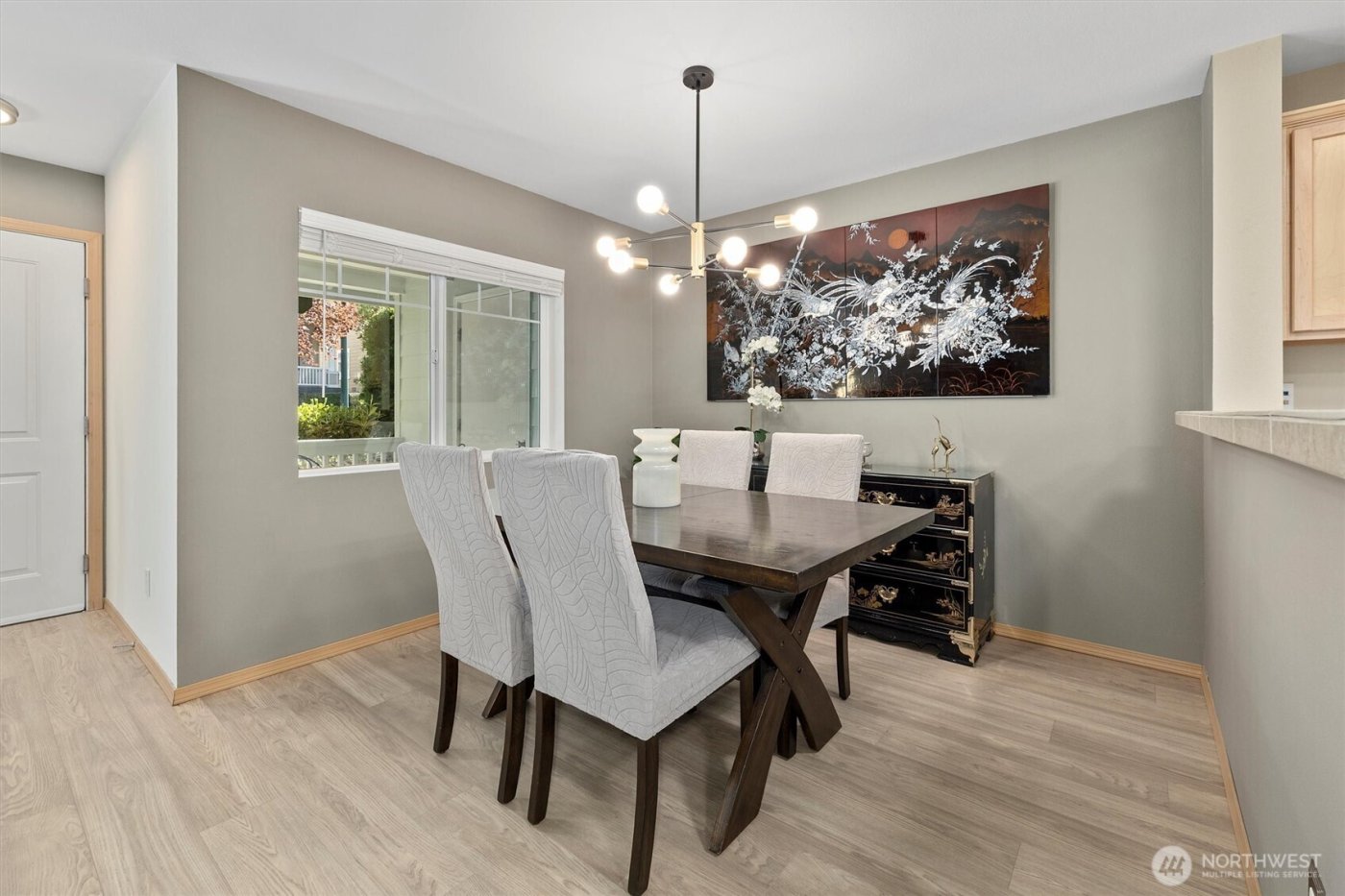 1981 24th Avenue NE #104, Issaquah, WA 98029