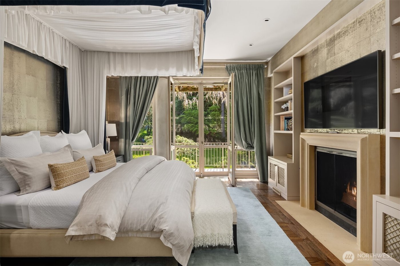 107 NW Highland Drive , Seattle, WA 98177