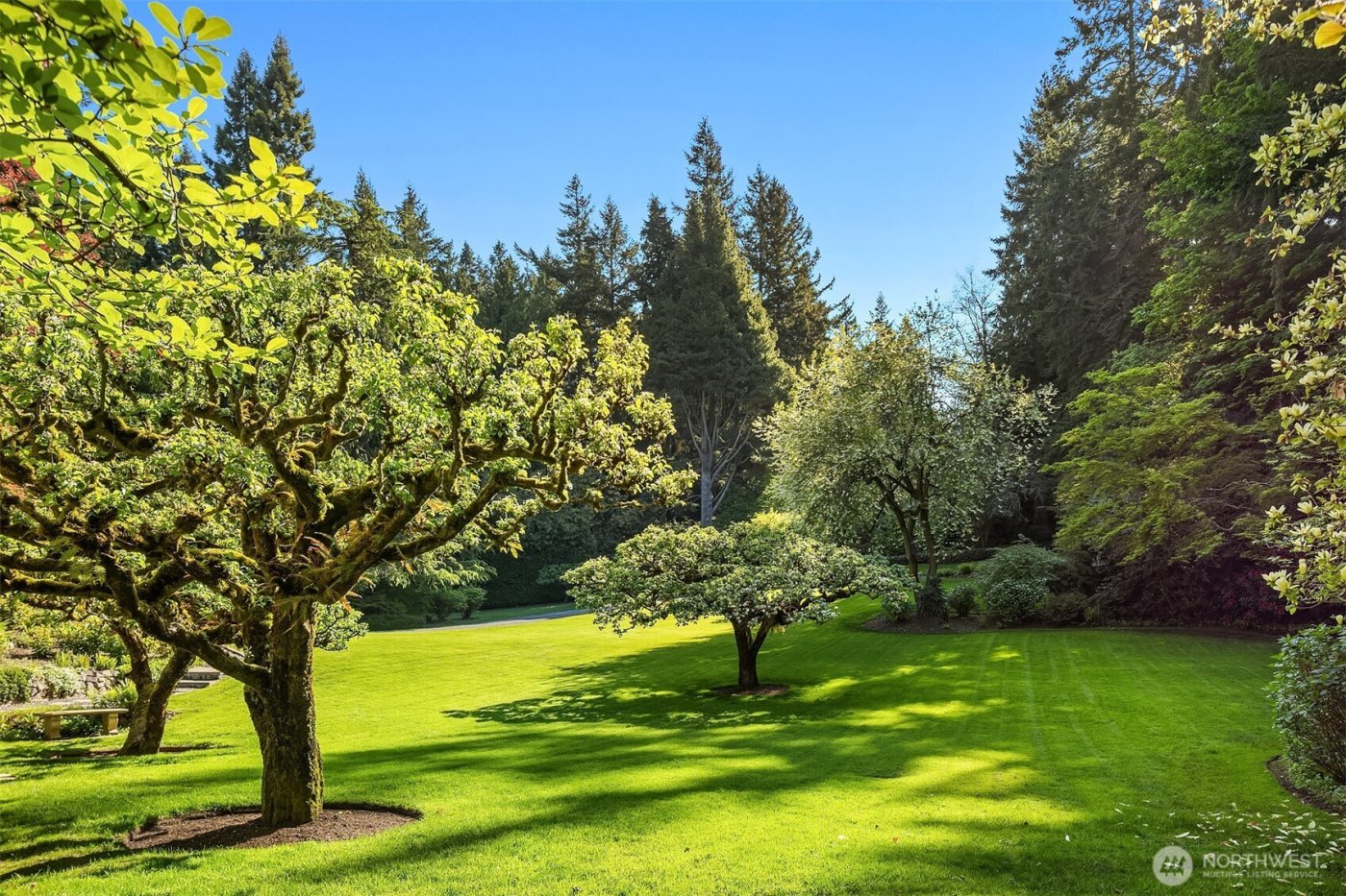 107 NW Highland Drive , Seattle, WA 98177