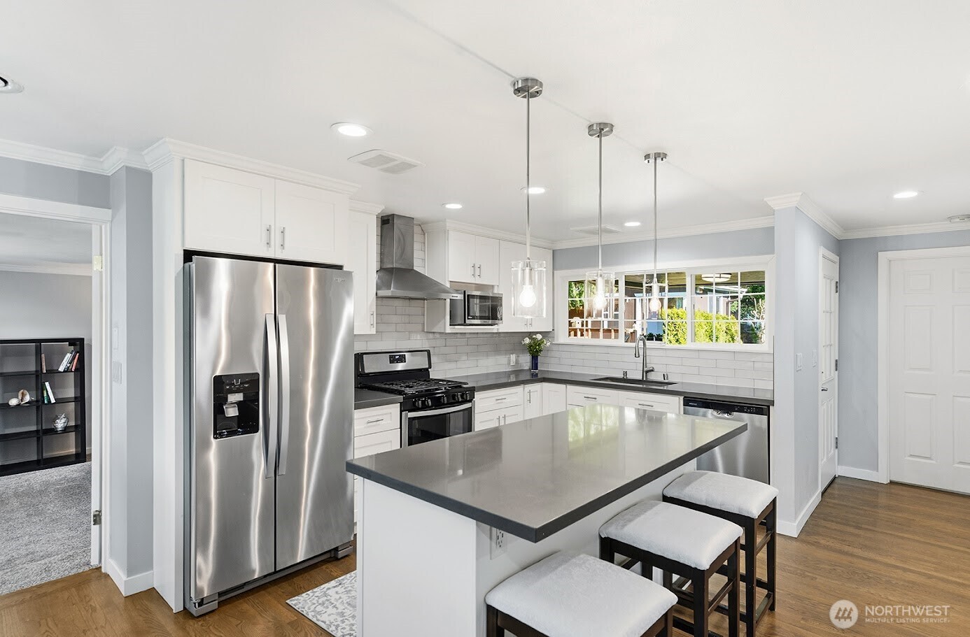 15812 30 Avenue NE, Shoreline, WA 98155