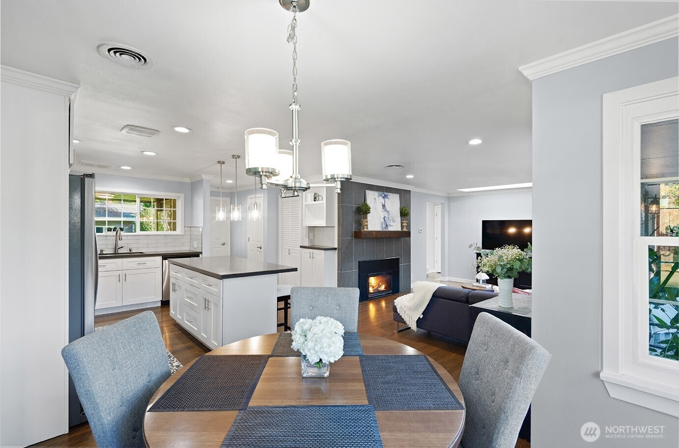 15812 30 Avenue NE, Shoreline, WA 98155